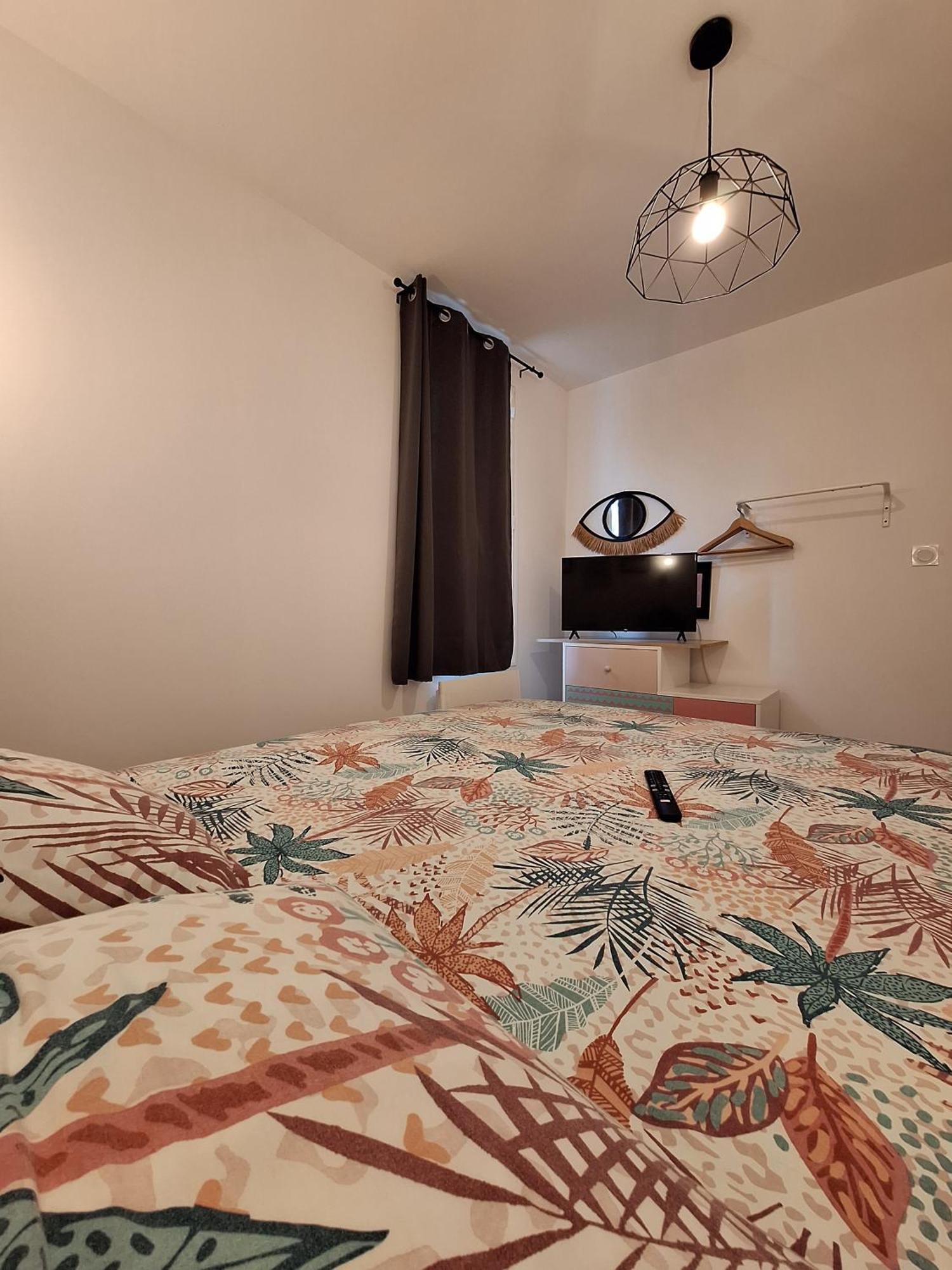 La Pinede Du Cheou, Piscine, Logement Independant, Parking, Draps, Wifi Fibre Mimizan Exterior photo